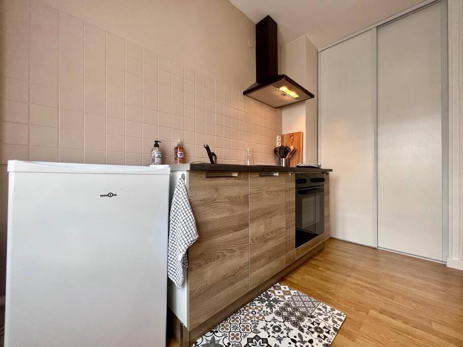 Apartamento Casa Cloutiers #4 - Joli & Cosy T2 Avec Clim Parking - Hyper Centre Brive Exterior foto